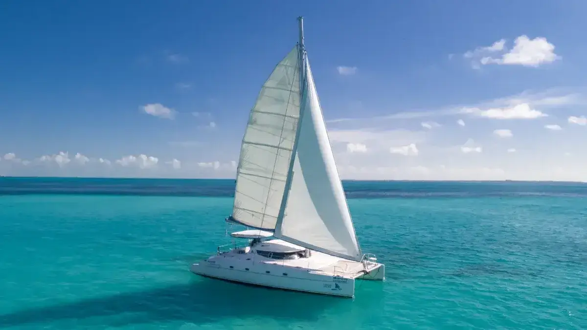 Catamaran Isla Mujeres