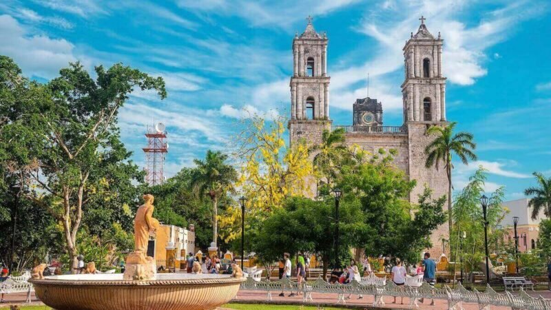 Straße in Valladolid, Yucatán, Mexiko